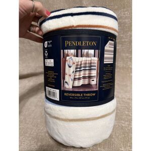 NWT Pendleton Striped & Geometric Reversible Throw Blanket Multicolor Sz 50"x70